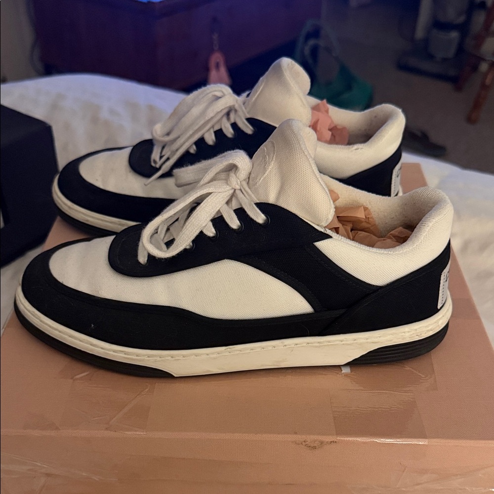 CHANEL Black and White Women's Sneakers - Picture 2 of 7